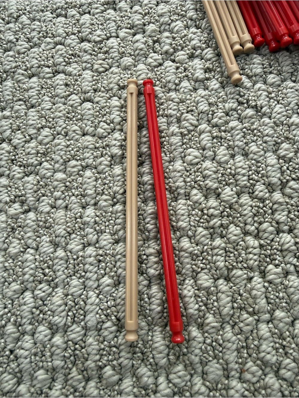 Vintage K'NEX | OEM Authentic Lot of 100+ Red/Tan Rods - Picture 2 of 3